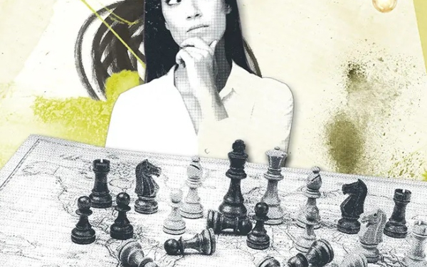 Illustration einer Frau, die nachdenklich vor einem Schachspiel mit Weltkarte sitzt
