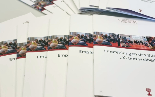 Cover der Broschüre "Empfehlungen des Bürgerrats "KI und Freiheit"