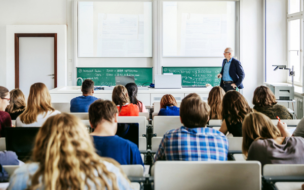 Blick in einen Seminarraum