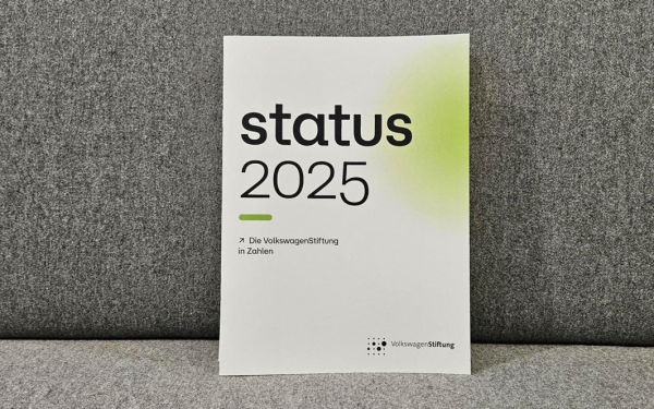 Cover der Broschüre status 2025 - Jahresbericht der VolkswagenStiftung