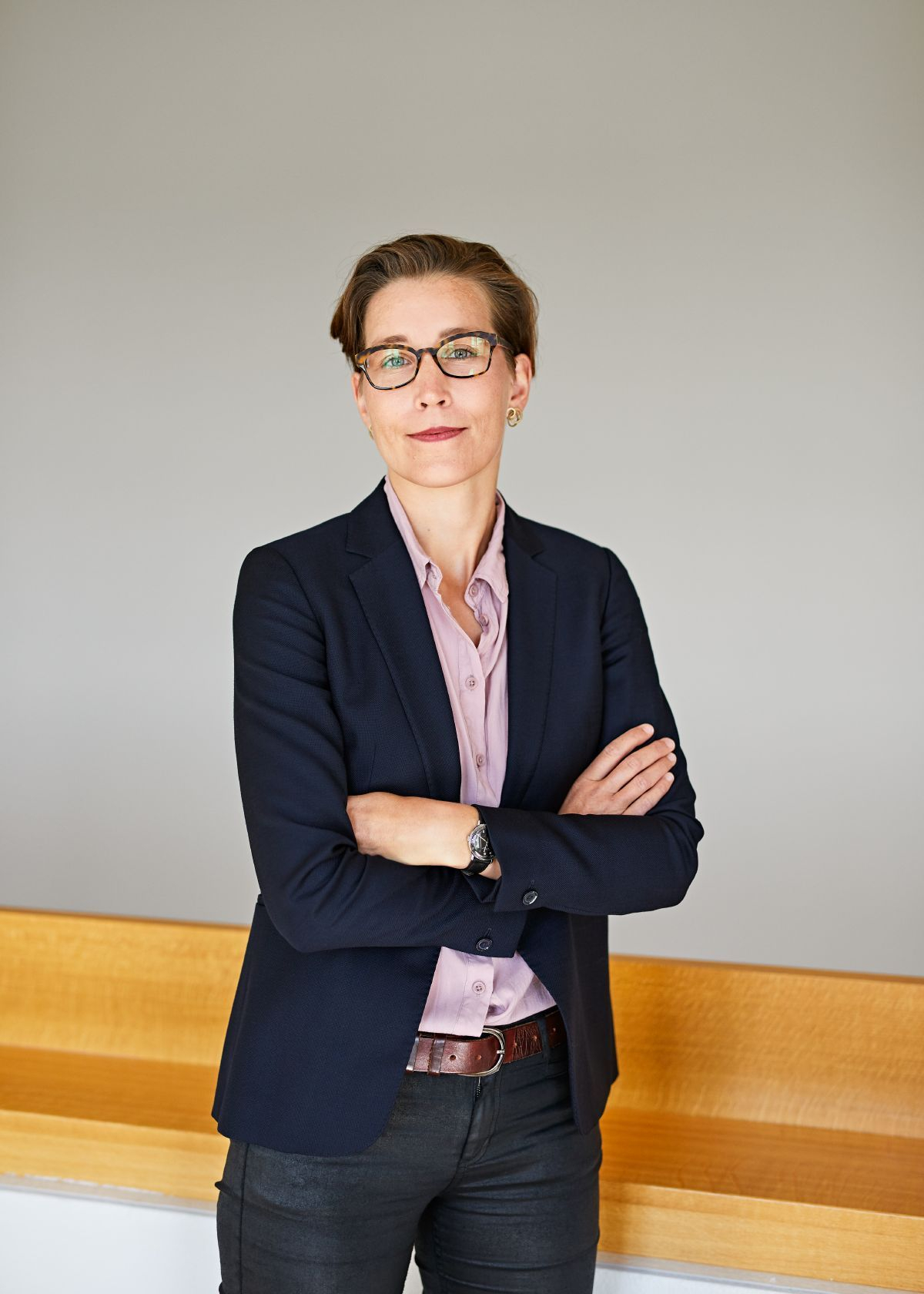 Dr. Stephanie Büchner kann bereits ein vorläufiges Resümee ziehen: Was in Organisationen wie mit digitalen Tools passiert, hängt viel stärker davon ab, welche Bedeutung ihnen zugesprochen wird, als davon, welches technische Veränderungspotenzial sie entfalten können.