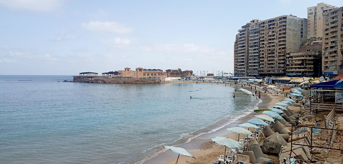 Bucht in Alexandria: Das Wasser steht nah an Hochhäusern